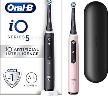 Oral-B iO5 2x Electric Toothbrushes With Artificial Intelligence, 2 Handles, 2 Toothbrush Heads & Tr